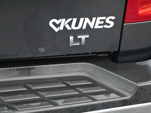 Used 2011 Chevrolet Silverado 2500 LT w/ Interior Plus Package image 30