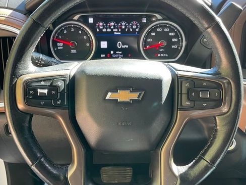 Used 2019 Chevrolet Silverado 1500 High Country w/ Technology Package AWD/4WD image 20