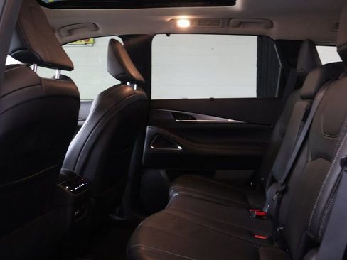 Used 2023 INFINITI QX60 Luxe w/ Vision Package image 16