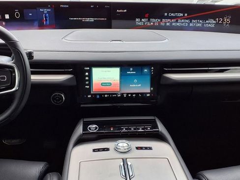 New 2026 Lincoln Navigator L Premier AWD/4WD image 12