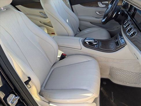 Used 2018 Mercedes-Benz E 300 image 20