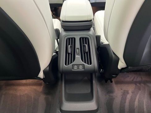 New 2026 BMW X1 xDrive28i w/ Technology Package image 9