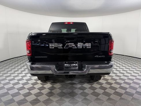Used 2026 RAM 2500 Big Horn AWD/4WD image 8