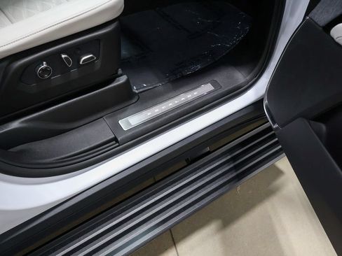Used 2026 Cadillac Escalade V AWD/4WD image 43