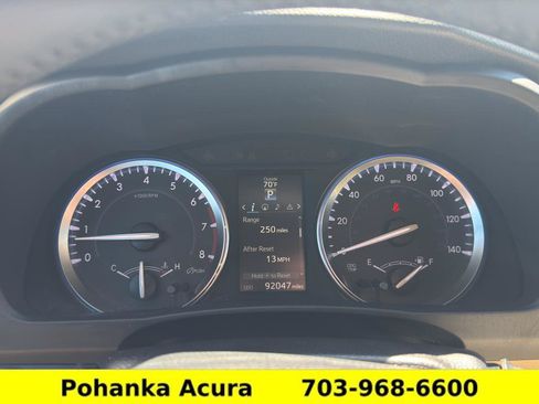 Used 2016 Toyota Highlander XLE AWD/4WD image 9