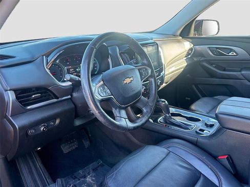 Used 2018 Chevrolet Traverse Premier w/ Driver Confidence II Package image 10