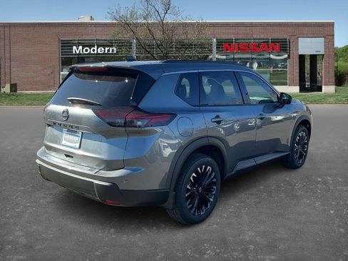 New 2026 Nissan Rogue SV image 4