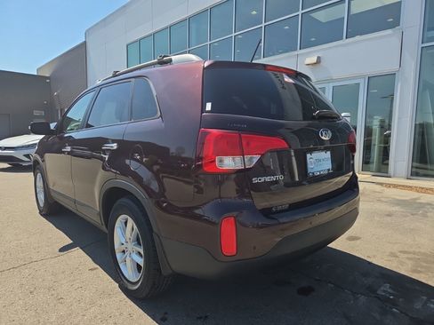 Used 2014 Kia Sorento LX FWD image 9