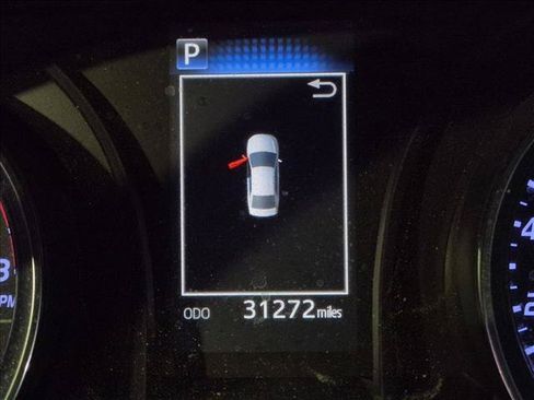Used 2018 Toyota Camry FWD image 17