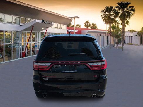 Certified 2023 Dodge Durango R/T RWD image 4