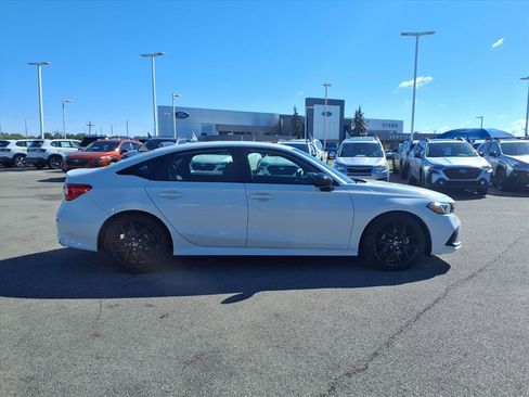 Used 2024 Honda Civic Sport image 8