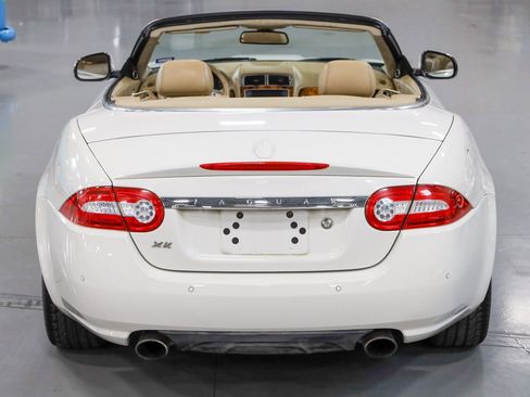 Used 2010 Jaguar XK image 22
