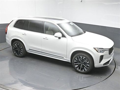 New 2025 Volvo XC90 B6 Plus w/ Protection Package Premier image 41