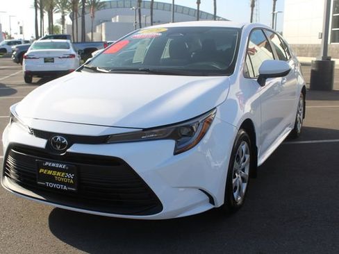 Certified 2026 Toyota Corolla LE FWD image 5