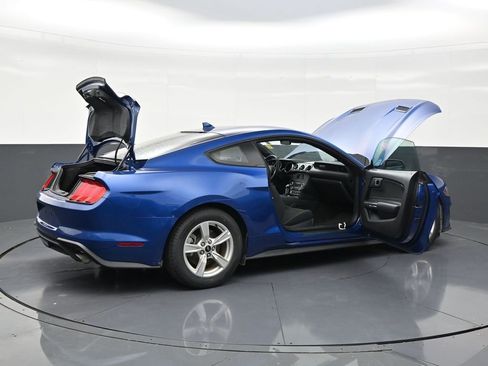 Used 2022 Ford Mustang Coupe RWD image 28
