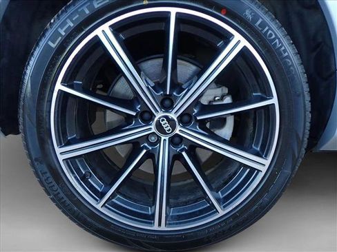 Used 2020 Audi Q7 3.0T Premium Plus image 7