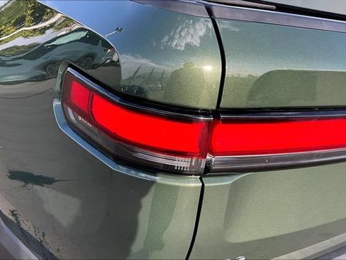 Used 2023 Rivian R1T Adventure Dual AWD/4WD image 24