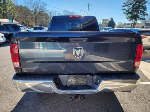 Used 2017 RAM 2500 SLT image 5