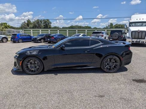 Used 2017 Chevrolet Camaro ZL1 RWD image 7