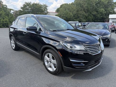 Used 2017 Lincoln MKC Premiere FWD image 3