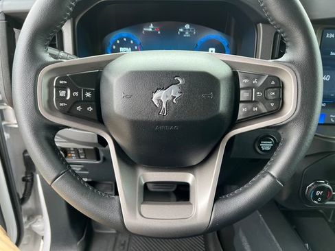 Used 2025 Ford Bronco Big Bend w/ Black Diamond Package image 20