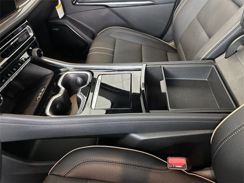 New 2026 Chevrolet Traverse High Country image 29