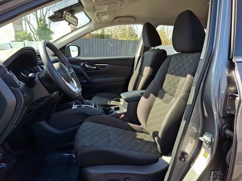 Used 2020 Nissan Rogue Sport SV image 13