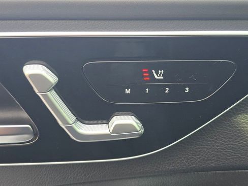 Used 2022 Mercedes-Benz C 300 4MATIC Sedan image 5