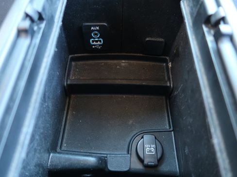 Used 2015 Dodge Journey SE w/ Flexible Seating Group image 20