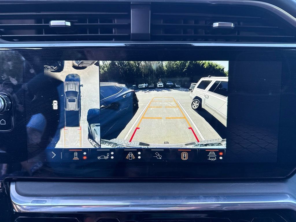Used 2024 GMC Sierra 2500 Denali Ultimate AWD/4WD image 21