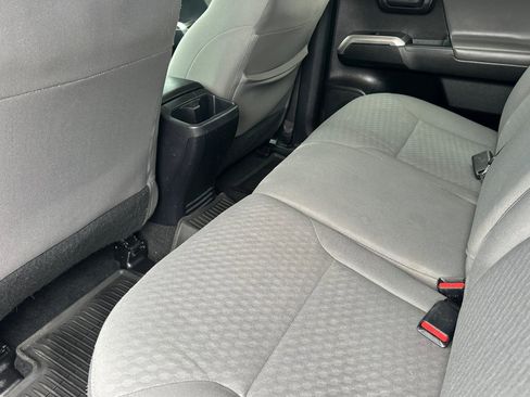 Used 2022 Toyota Tacoma SR5 image 12