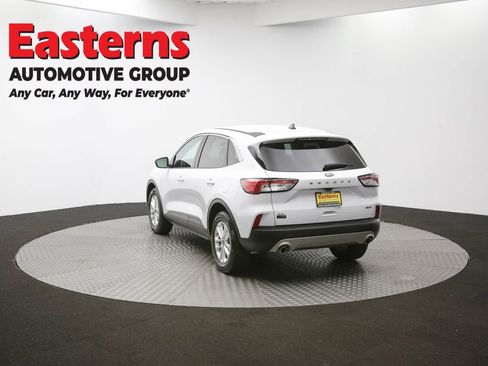 Used 2022 Ford Escape SE image 64