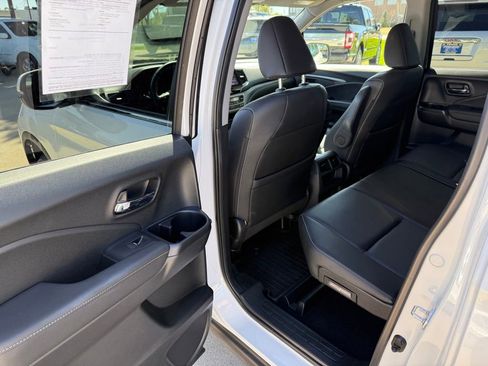 Used 2023 Honda Ridgeline RTL image 14