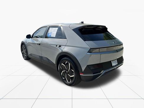 Used 2024 Hyundai Ioniq 5 SE image 6