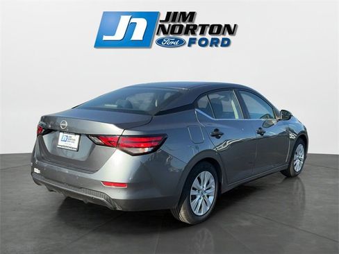 Used 2024 Nissan Sentra S image 3