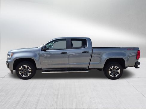 Used 2022 Chevrolet Colorado Z71 AWD/4WD image 2
