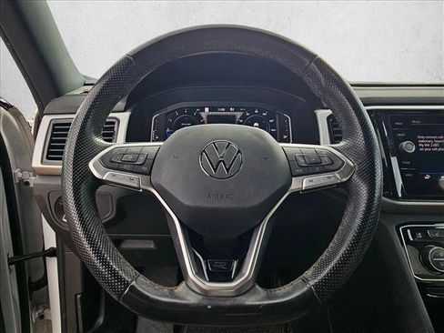 Used 2023 Volkswagen Atlas Cross Sport SEL R-Line AWD/4WD image 9