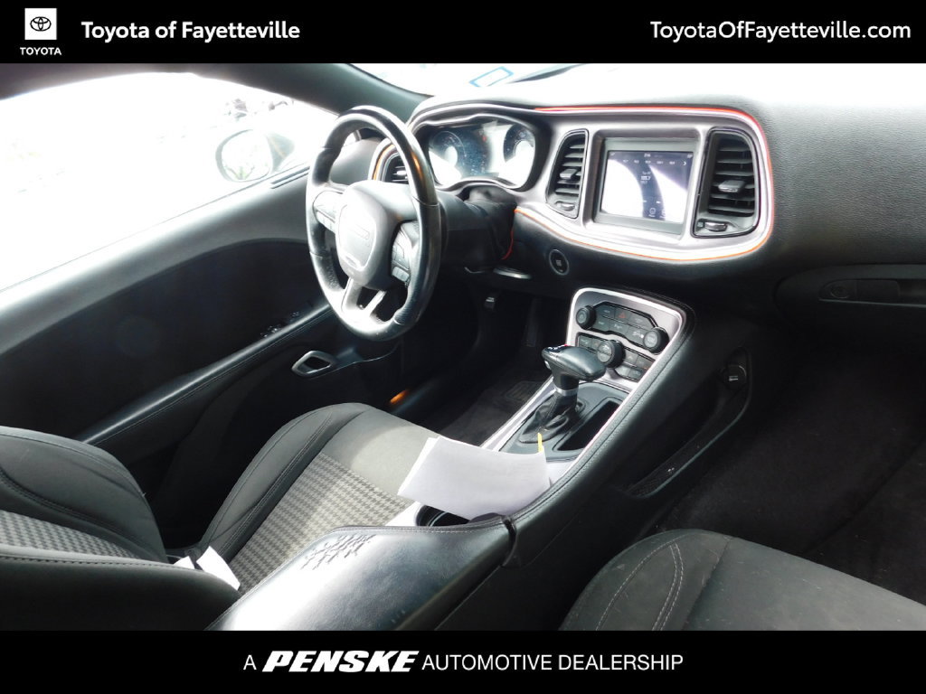 Used 2018 Dodge Challenger SXT w/ Blacktop Package RWD image 2