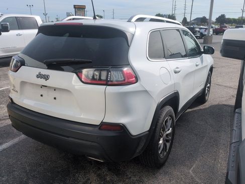 Used 2020 Jeep Cherokee Latitude Lux w/ Comfort/Convenience Group AWD/4WD image 5