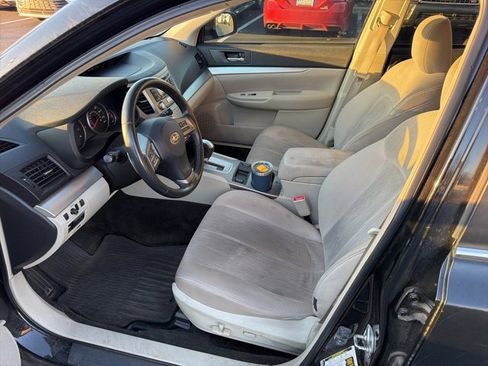 Used 2013 Subaru Outback 2.5i Premium image 6