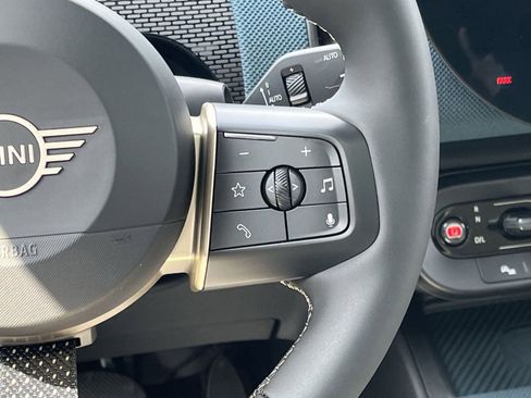 Used 2025 MINI Cooper Countryman S w/ Comfort Package Max image 34