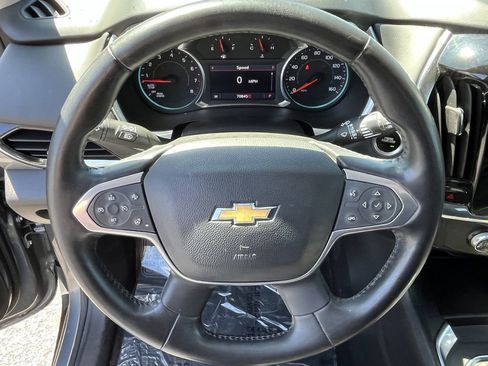 Certified 2021 Chevrolet Traverse LT FWD image 12