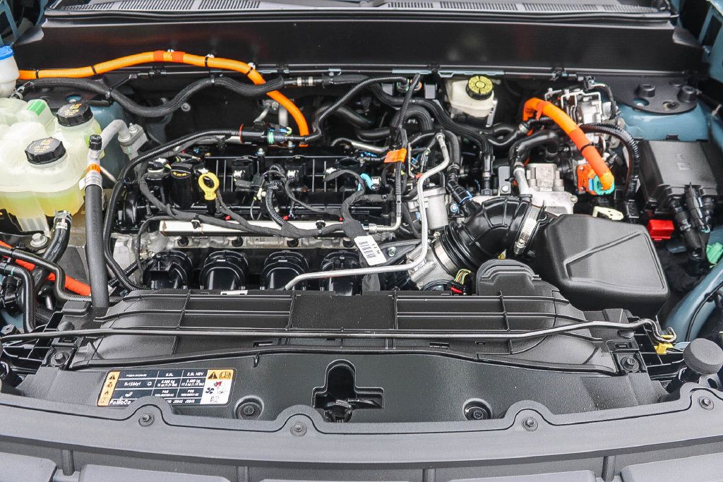 Used 2022 Ford Maverick Lariat w/ Lariat Luxury Package FWD image 30