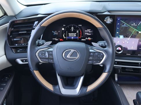 Used 2025 Lexus RX 350 Premium Plus w/ Accessory Package (Z1) FWD image 17
