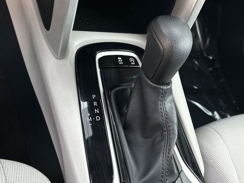 Certified 2024 Toyota Corolla Cross L image 29