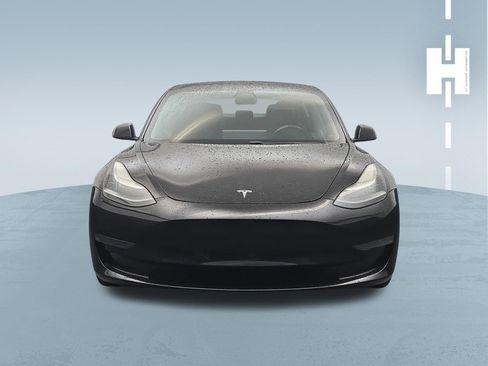 Used 2021 Tesla Model 3 Standard Range Plus RWD image 3