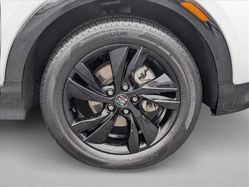 Used 2024 Buick Encore GX Sport Touring image 25