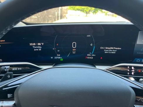 Used 2024 Cadillac Lyriq Luxury RWD image 29