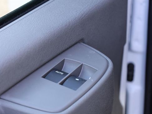 New 2025 Chevrolet Express 3500 w/ Power Convenience Package image 20