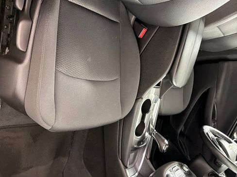 Used 2016 Chevrolet Malibu LT FWD image 22